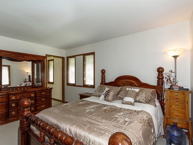 1815 Kevin Ave, Elgin, IL 60123 photo 12