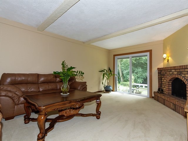 1815 Kevin Ave, Elgin, IL 60123 photo 10