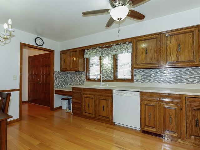 1815 Kevin Ave, Elgin, IL 60123 photo 7