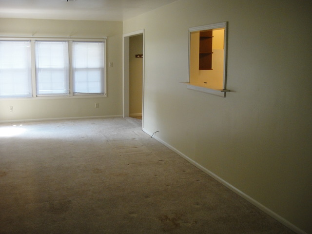 709 E Franklin St, Paxton, IL 60957 photo 5