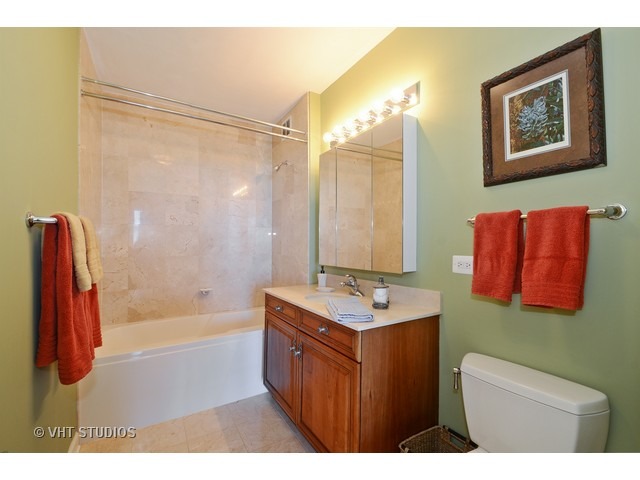 420 E Waterside Dr #613, Chicago, IL 60601 photo 11