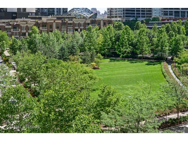 420 E Waterside Dr #613, Chicago, IL 60601 photo 15