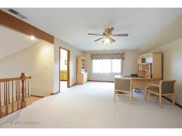 665 Spruce Tree Dr, Cary, IL 60013 photo 15