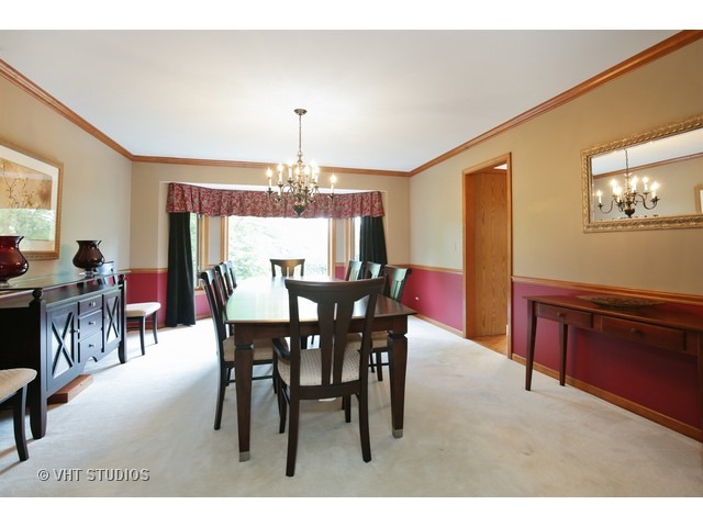 665 Spruce Tree Dr, Cary, IL 60013 photo 7
