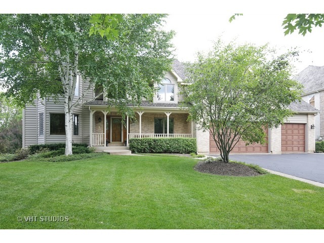 665 Spruce Tree Dr, Cary, IL 60013 photo 1