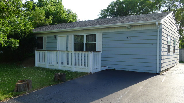 209 Galewood Dr, Bolingbrook, IL 60440 photo 3