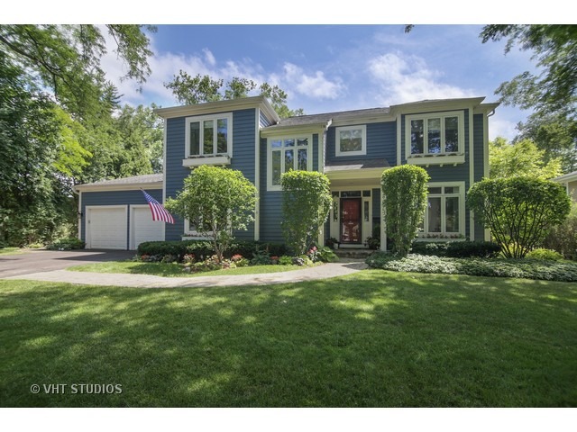 708 Apple Tree Ln, Glencoe, IL 60022 photo 1