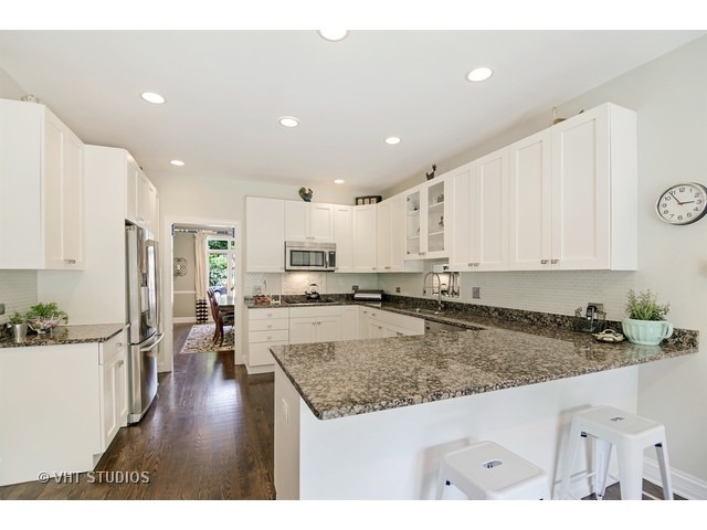 708 Apple Tree Ln, Glencoe, IL 60022 photo 5