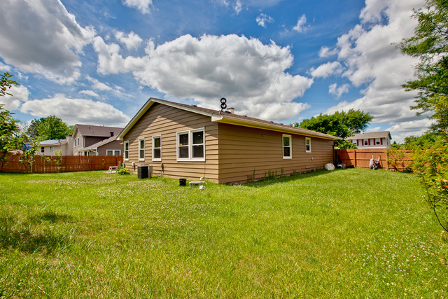 3789 N Alder Dr, Hoffman Estates, IL 60192 photo 19