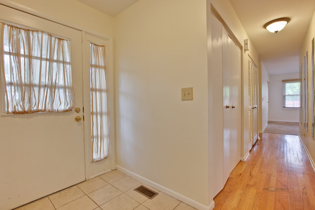 3789 N Alder Dr, Hoffman Estates, IL 60192 photo 12