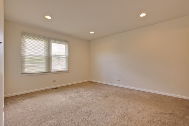 3789 N Alder Dr, Hoffman Estates, IL 60192 photo 13