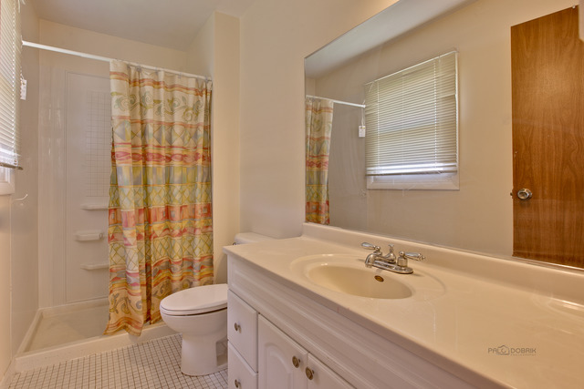 3789 N Alder Dr, Hoffman Estates, IL 60192 photo 14