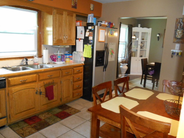 1221 Shuler St, Elgin, IL 60123 photo 7