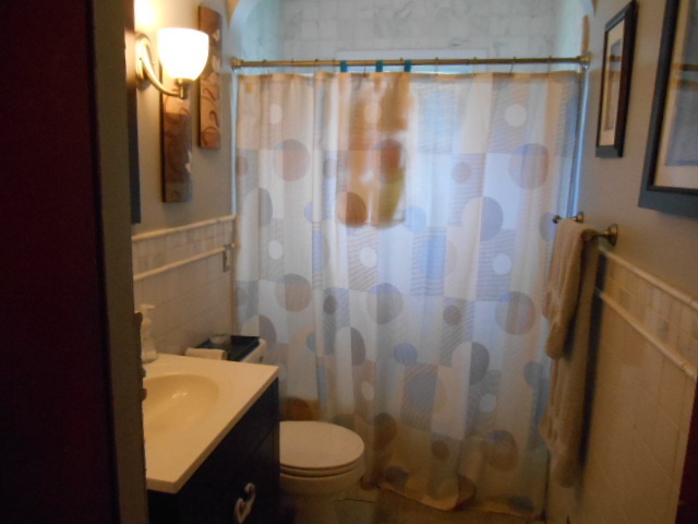 1221 Shuler St, Elgin, IL 60123 photo 5