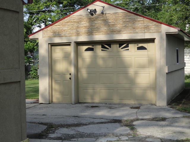 713 Webster Circle North E, Kankakee, IL 60901 photo 3