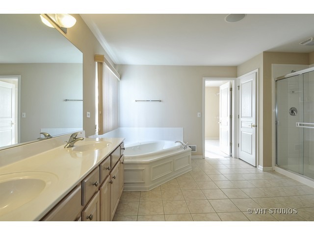 24664 Apollo Dr, Plainfield, IL 60585 photo 9