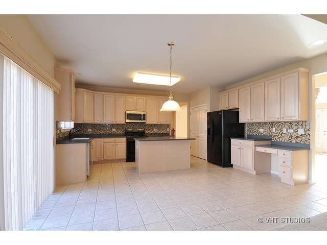 24664 Apollo Dr, Plainfield, IL 60585 photo 5