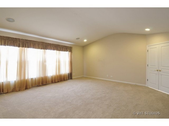 24664 Apollo Dr, Plainfield, IL 60585 photo 8