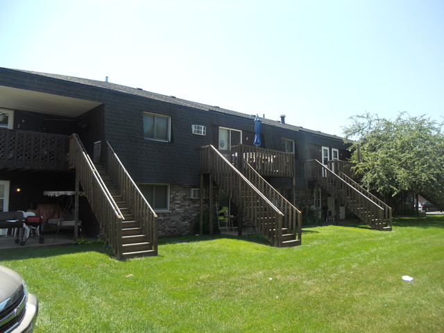 1420 Getzelman Dr, Elgin, IL 60123 photo 4