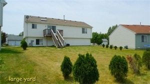 504 Shadow Dr, Harvard, IL 60033 photo 3