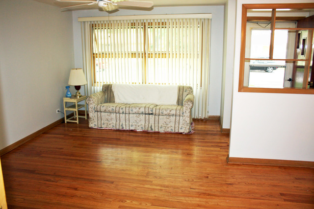 850 Ford Ave, Elgin, IL 60120 photo 3