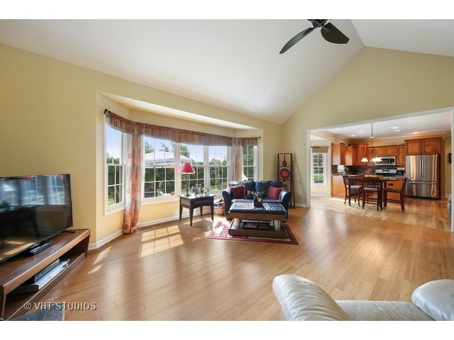 15747 Windmill Ln, Plainfield, IL 60544 photo 3