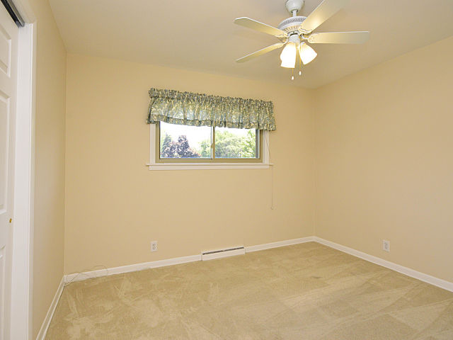 245 Washington Rd, Glenview, IL 60025 photo 10