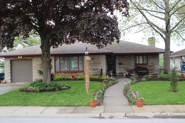 720 Riverside Ct, Kankakee, IL 60901 photo 1
