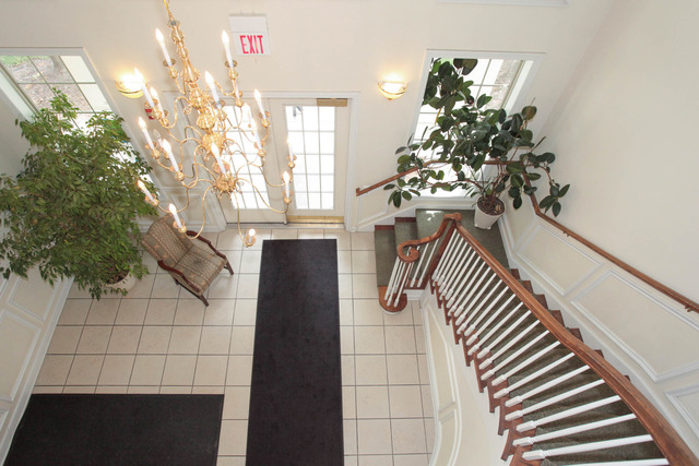 3135 Town Square Dr #107, Rolling Meadows, IL 60008 photo 2