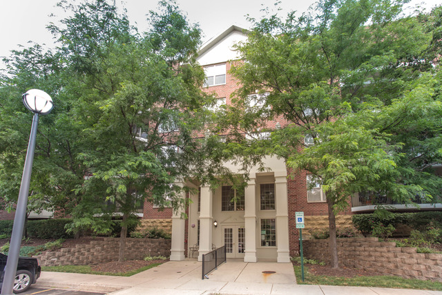 3135 Town Square Dr #107, Rolling Meadows, IL 60008 photo 1