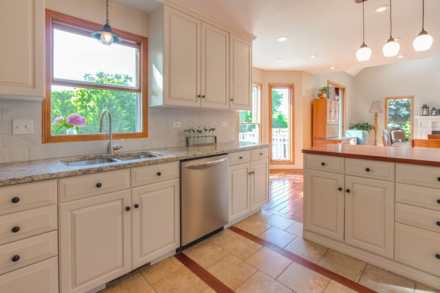 14622 S Naperville Rd, Plainfield, IL 60544 photo 5