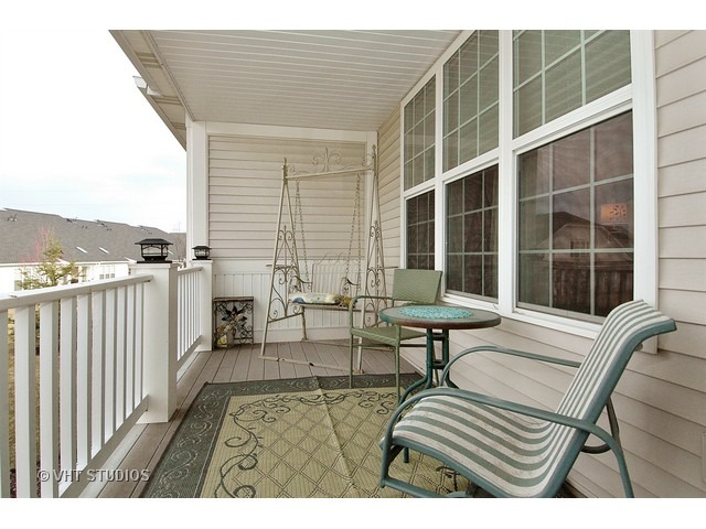 1004 Riviera Dr, Elgin, IL 60124 photo 24