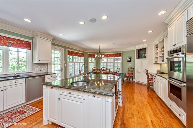 2804 Independence Ave, Glenview, IL 60026 photo 5