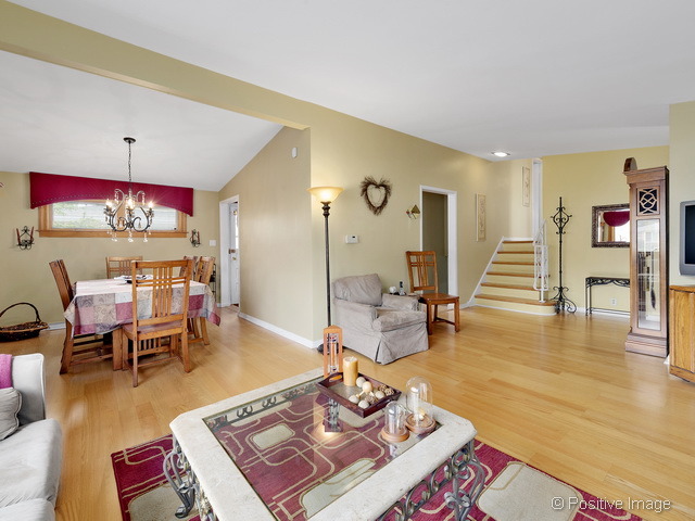 1120 Wakeman Ave, Wheaton, IL 60187 photo 5