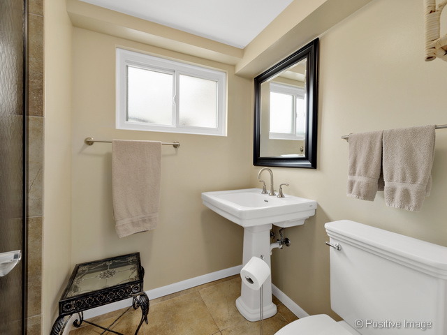 1120 Wakeman Ave, Wheaton, IL 60187 photo 15