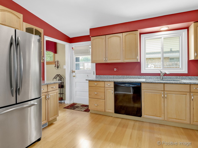 1120 Wakeman Ave, Wheaton, IL 60187 photo 7