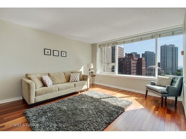 2728 N Hampden Ct #1305, Chicago, IL 60614 photo 2
