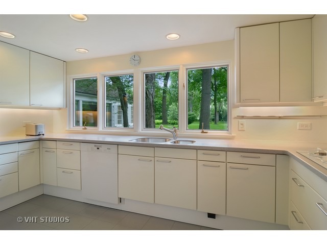 830 Normandy Ln, Glenview, IL 60025 photo 8