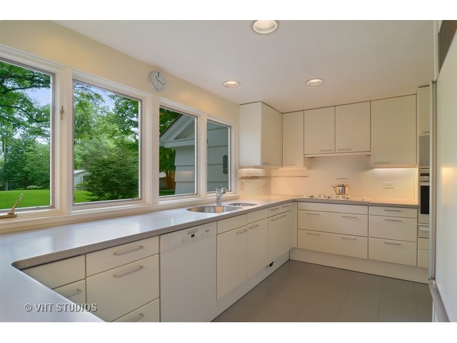 830 Normandy Ln, Glenview, IL 60025 photo 9