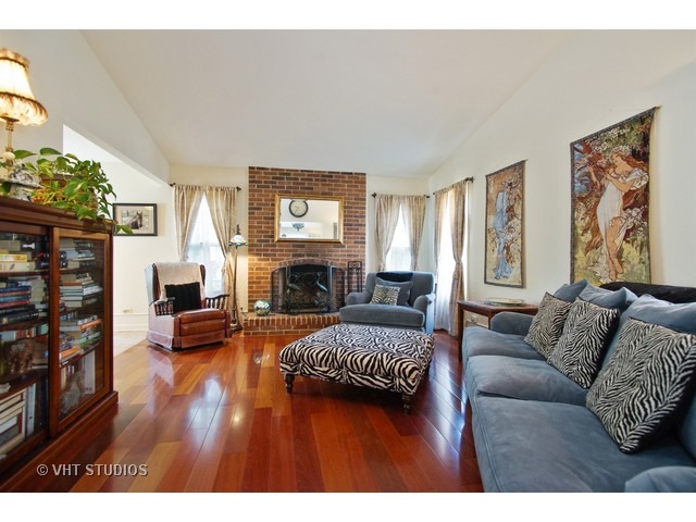 610 Yardley Ln, Hoffman Estates, IL 60169 photo 5