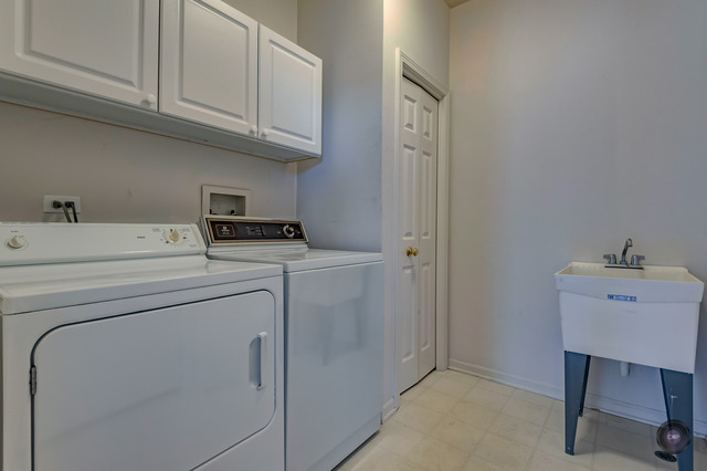 2407 Moore Ct, Naperville, IL 60564 photo 11