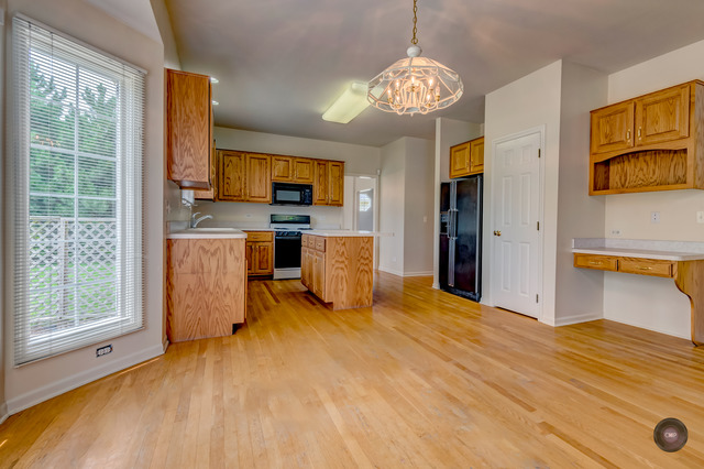2407 Moore Ct, Naperville, IL 60564 photo 9
