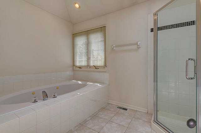 2407 Moore Ct, Naperville, IL 60564 photo 14