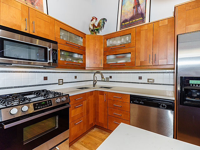 312 N May St #2D, Chicago, IL 60607 photo 4