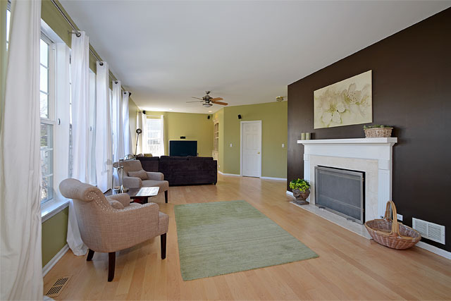 710 E Cunningham Dr, Palatine, IL 60074 photo 8