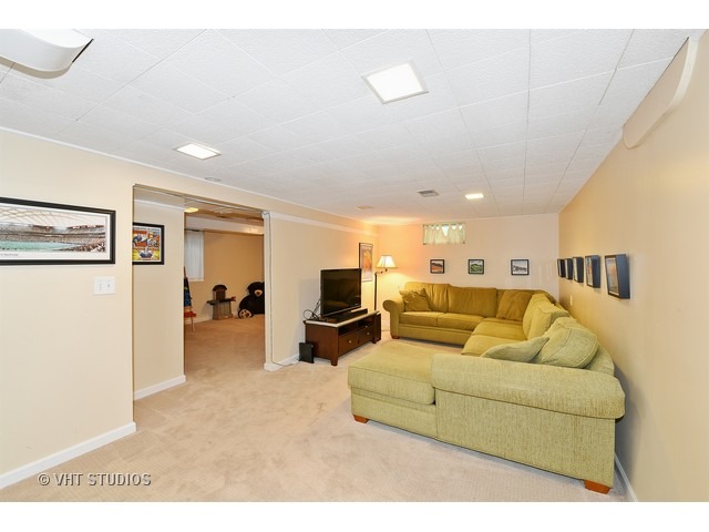 289 E Madison St, Elmhurst, IL 60126 photo 5