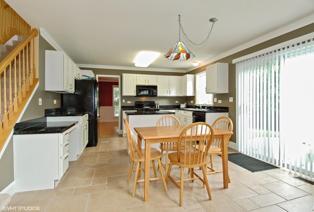 2 Yorkshire Ct, Algonquin, IL 60102 photo 7