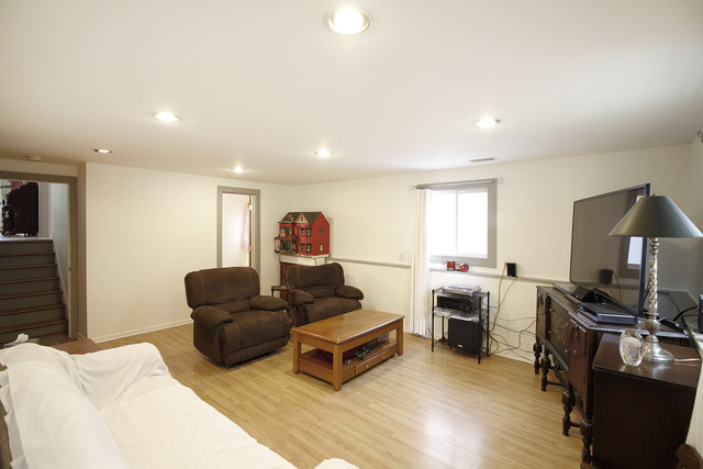 1102 Elm St, Wheaton, IL 60189 photo 14