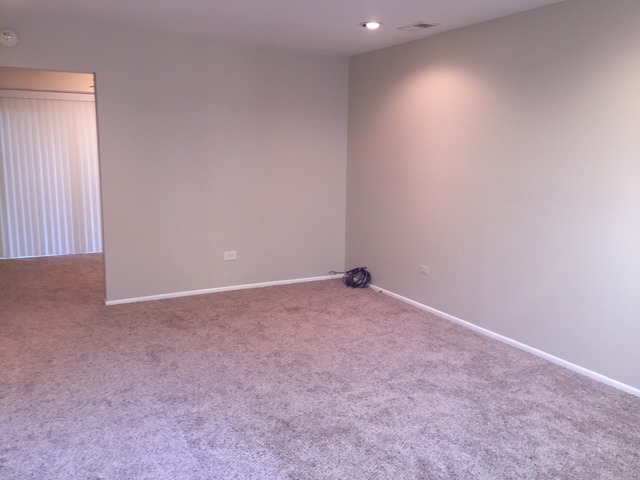 95 Pine Cir, Cary, IL 60013 photo 3