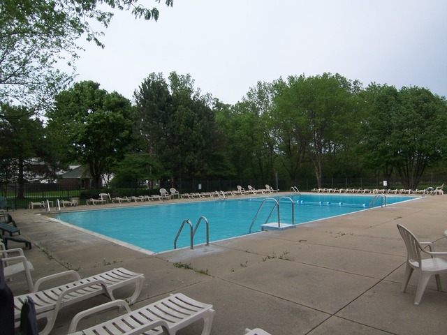 95 Pine Cir, Cary, IL 60013 photo 15